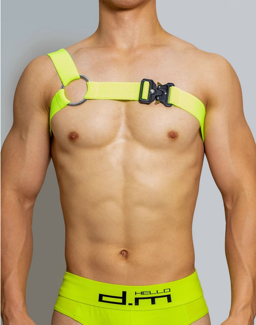 Harness mit Techwear Eisenschnallen  von INCERUN  Model " Harness Techwear X2", Gay Fashion 